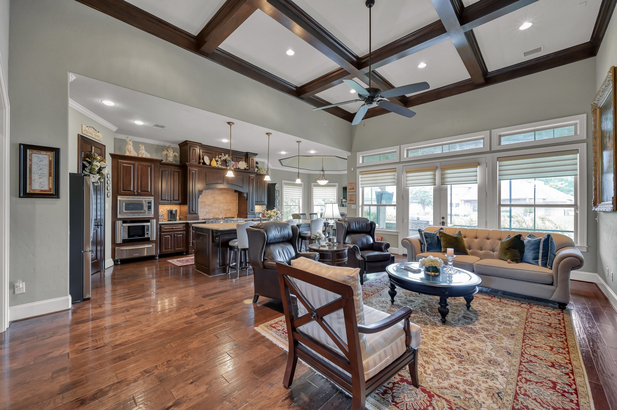 12324 White Oak Point Conroe, TX 77304 - Photo 4 of 46