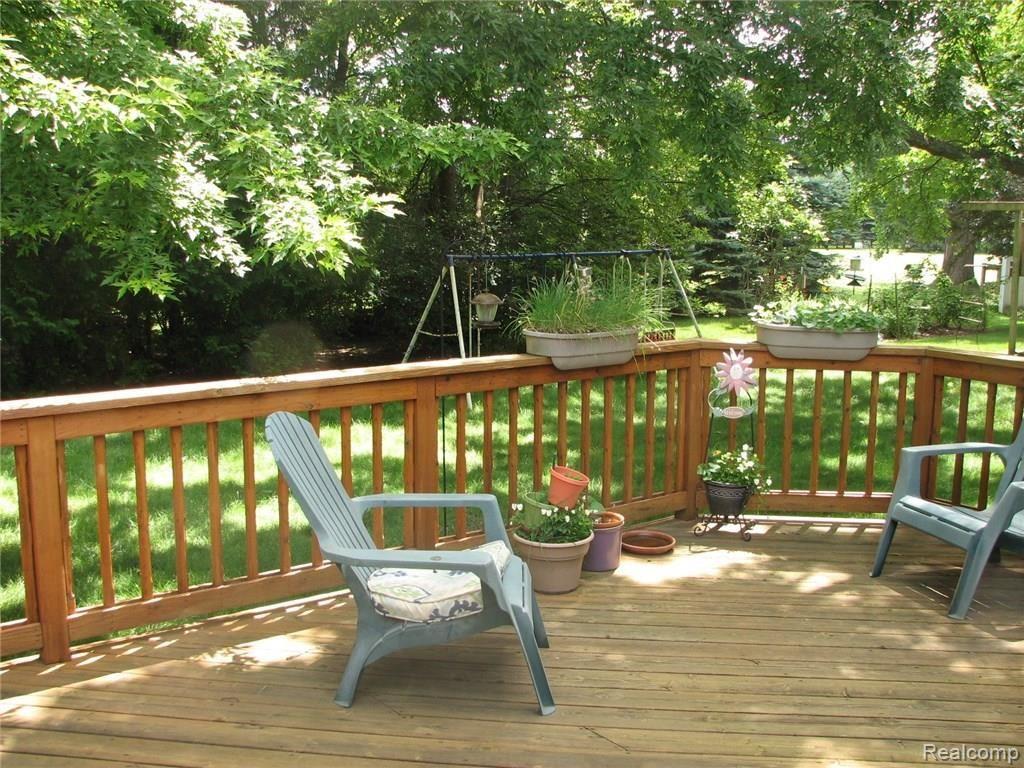 823 Hadley Road Rochester Hills, MI 48307 - Photo 8 of 53