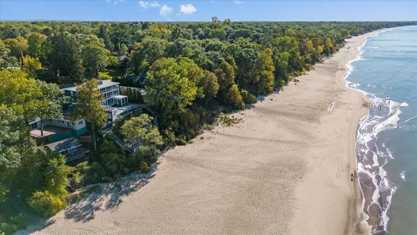 $3,995,000 | 10222 Town Line Avenue, Unit A B C D, Union Pier, MI 49129