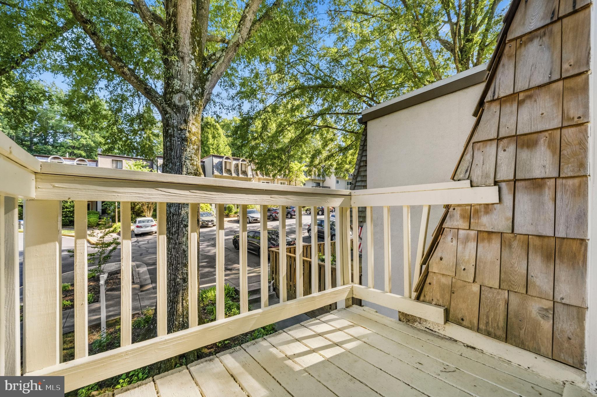 1604 Valencia Way Reston, VA 20190 - Photo 30 of 50