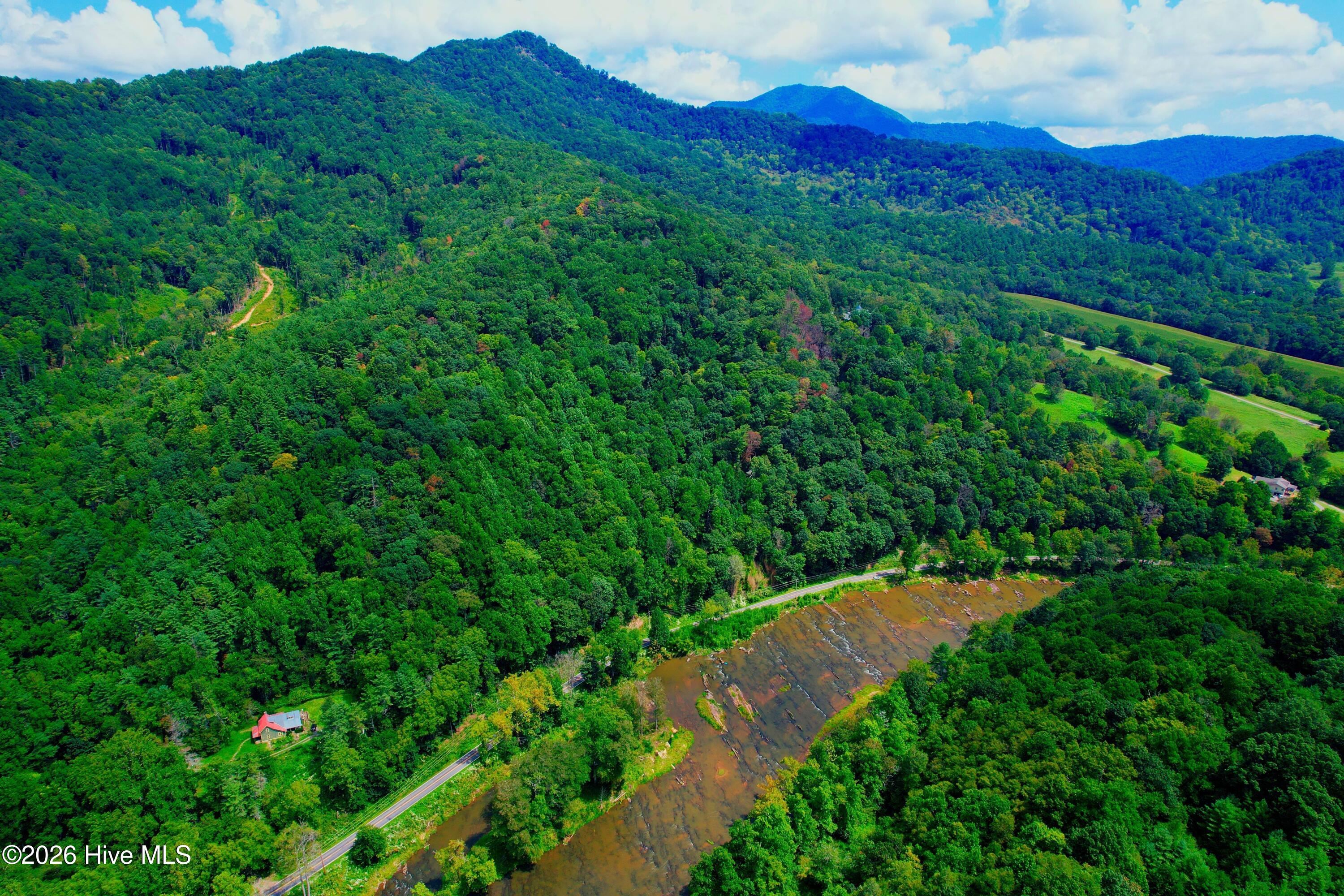2872 Panther Creek Road Clyde, NC 28721 - Photo 33 of 82 Gallery Image 33
