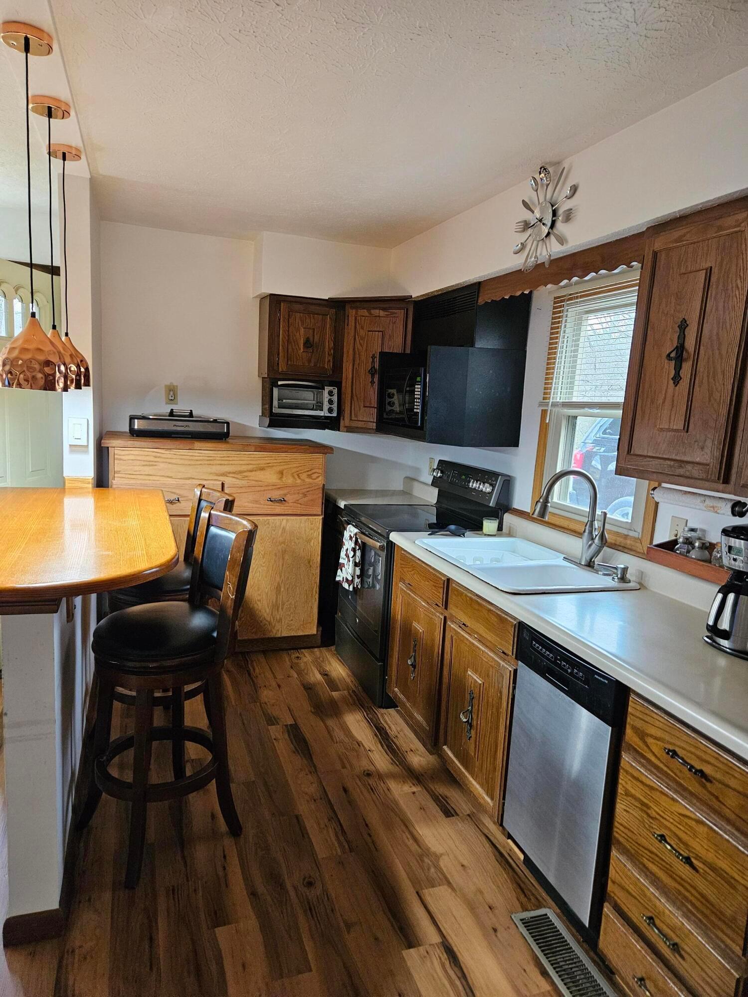 4801 Chapman Road Delaware, OH 43015 - Photo 24 of 51 Chapman Kitchen 2