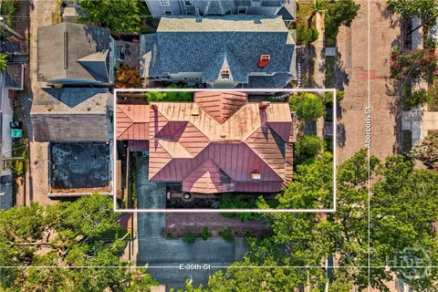 $1,249,000 | 121 East 36th Street, Savannah, GA 31401