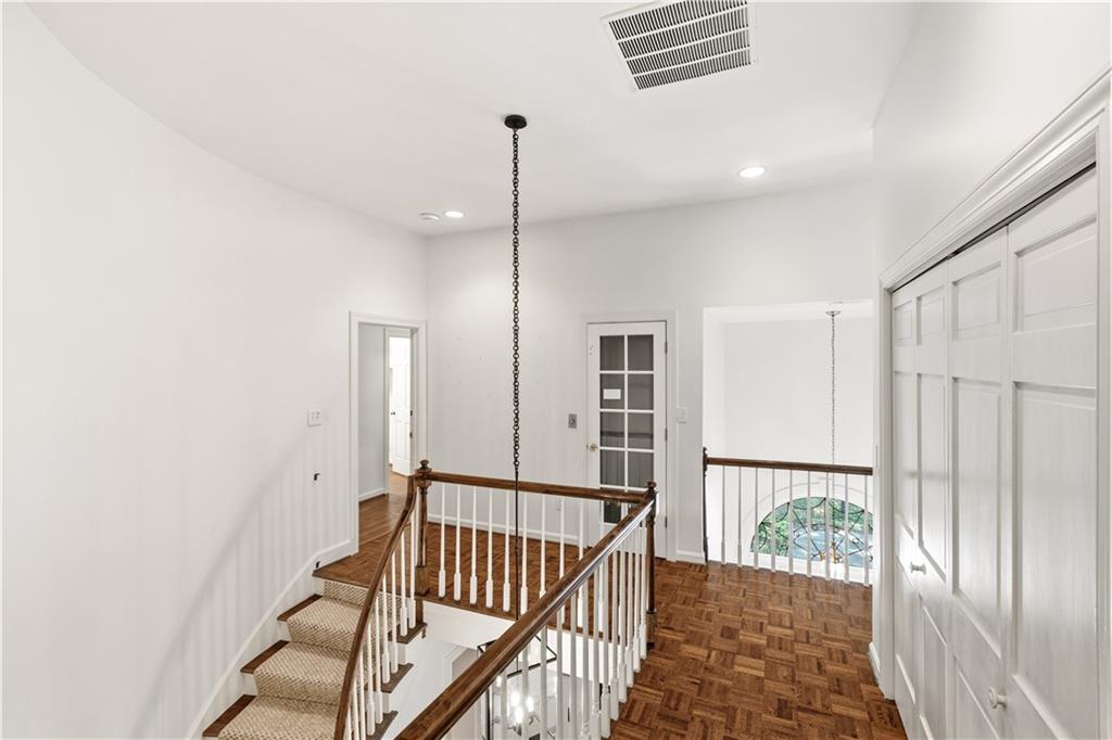 10 Mooregate Square Northwest, Unit 10 Atlanta, GA 30327 - Photo 31 of 36