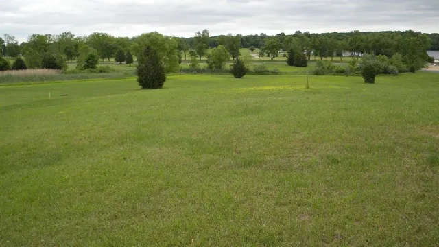 $18,000 | 35 Coronado Drive, Unit 35, Jackson, MI 49201