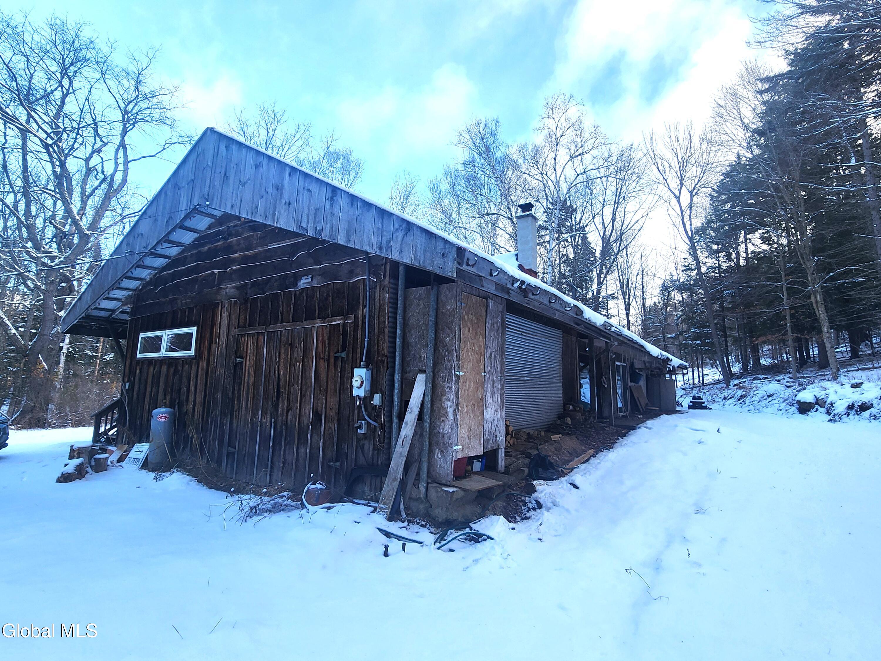 285 Fish Mountain Road Lake Pleasant, NY 12108 - Photo 5 of 29 285 Fish Mountain Road