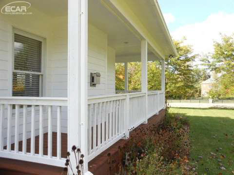 6138 McCandlish Road Grand Blanc, MI 48439 - Photo 5 of 23 20422742-4.JPG