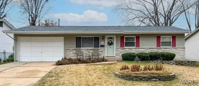 $199,900 | 728 Undercliff Drive, Hazelwood, MO 63042