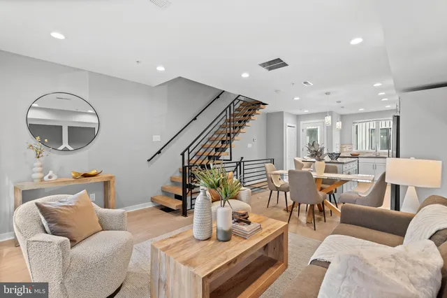 $635,000 | 815 Perkiomen Street, Unit 14, Philadelphia, PA 19130