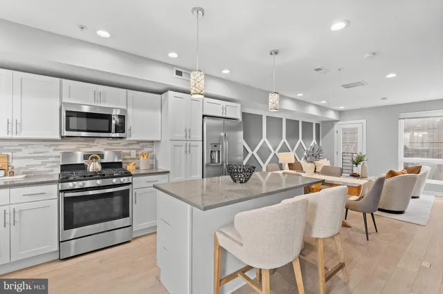 $635,000 | 815 Perkiomen Street, Unit 14, Philadelphia, PA 19130