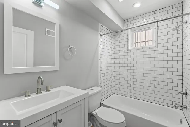 $635,000 | 815 Perkiomen Street, Unit 14, Philadelphia, PA 19130