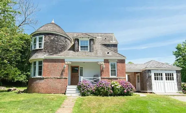 $10,000 | 1 Ella Terrace, Newport, RI 02840