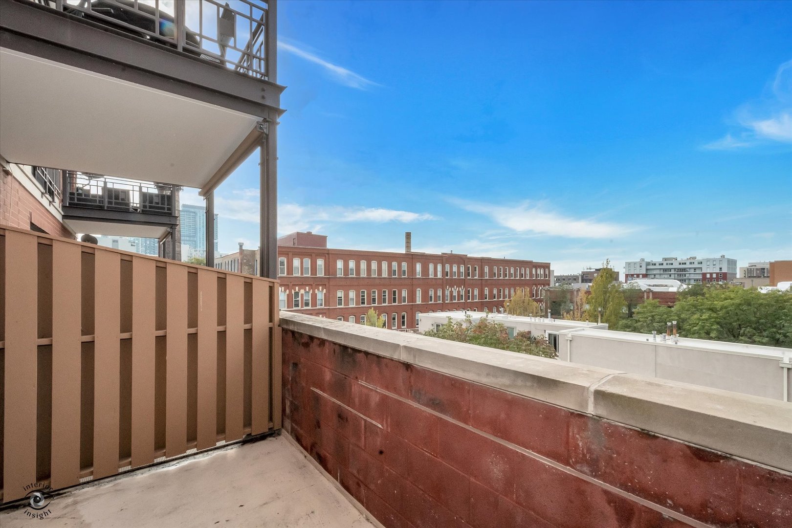 1414 North Wells Street, Unit 508 Chicago, IL 60610 - Photo 9 of 28 a view of a balcony with city view