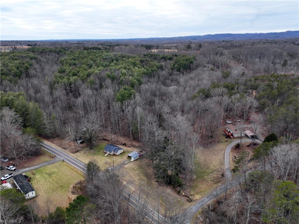 1430 Ring Road Westfield, NC 27053 - Photo 3 of 18 Gallery Image 3