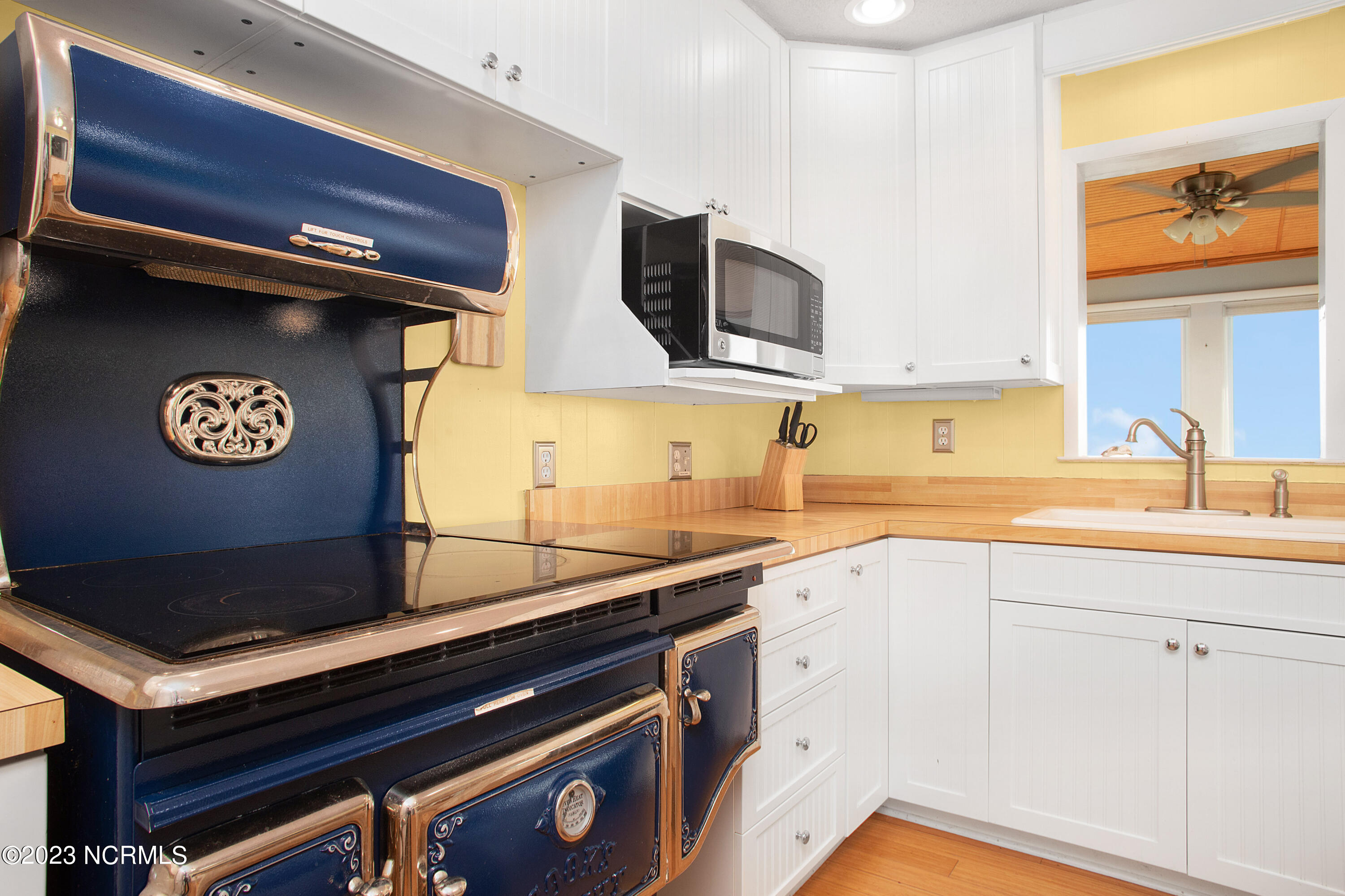 101 Gibbs Road New Bern, NC 28560 - Photo 14 of 48 Kitchen