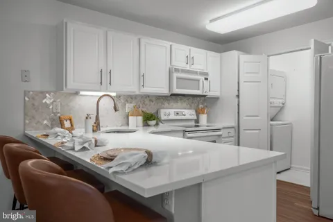 $240,000 | 2011 Rudy Serra Drive, Unit 1C, Eldersburg, MD 21784