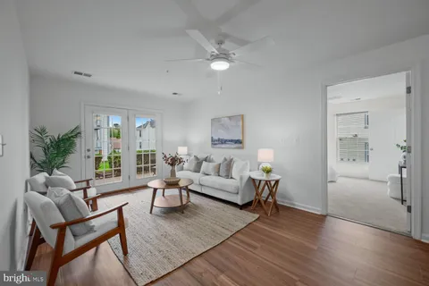 $240,000 | 2011 Rudy Serra Drive, Unit 1C, Eldersburg, MD 21784