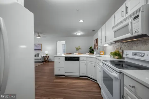 $240,000 | 2011 Rudy Serra Drive, Unit 1C, Eldersburg, MD 21784