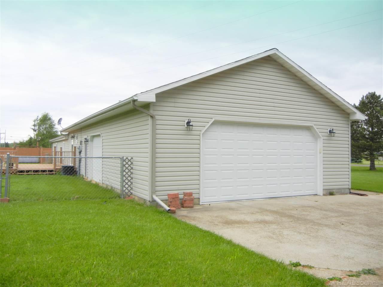 2520 East Copas Road Owosso, MI 48867 - Photo 15 of 22 31320655-18.JPG