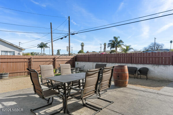 1000 North Lupine Street Lompoc, CA 93436 - Photo 24 of 31 Patio Sitting Area