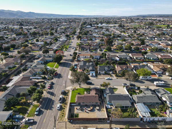 1000 North Lupine Street Lompoc, CA 93436 - Photo 31 of 31 Neighborhood Aerial from East