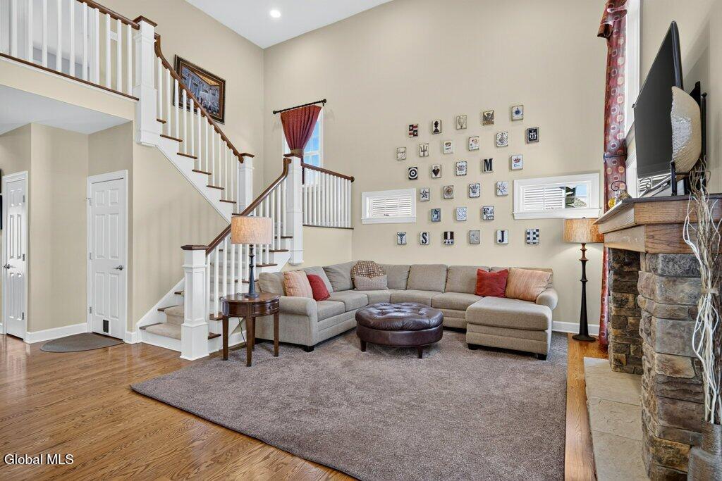 13 Peacham Road Colonie, NY 12189 - Photo 5 of 45 005-DSC01333_m