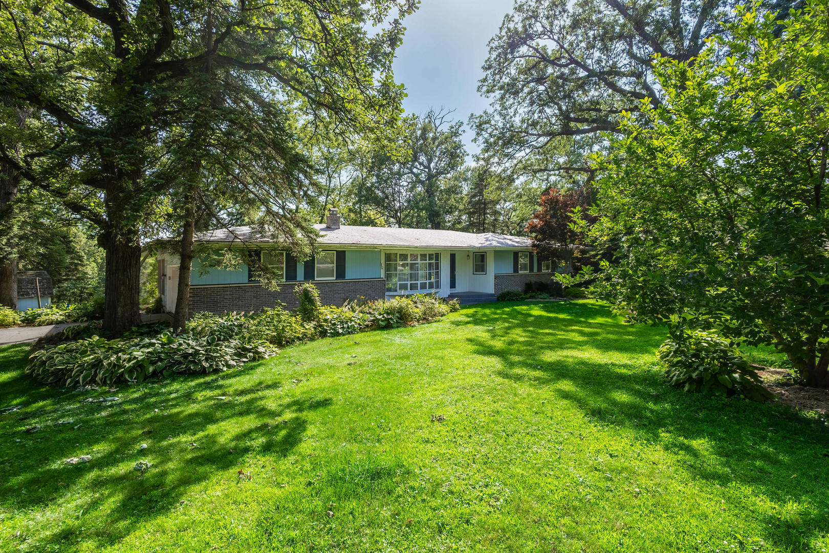 310 Woodlawn Road Long Grove, IA 52756 - Photo 2 of 34