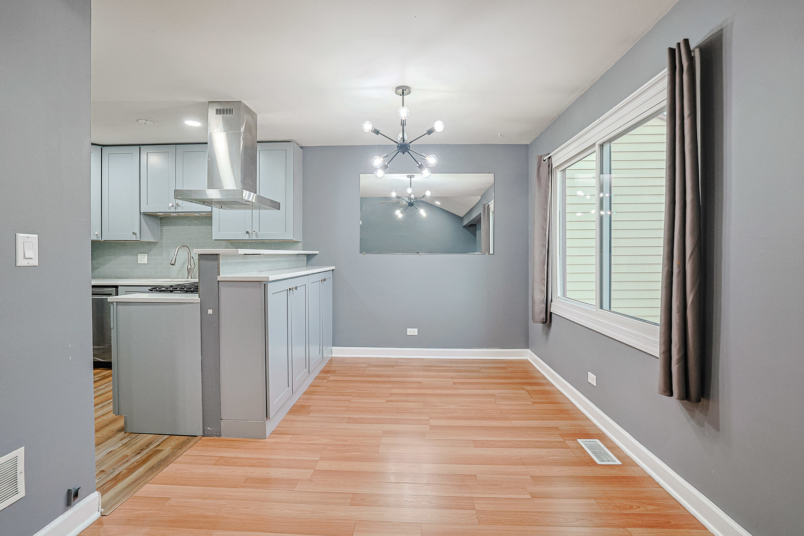 359 Juniper Tree Court Hoffman Estates, IL 60169 - Photo 13 of 32