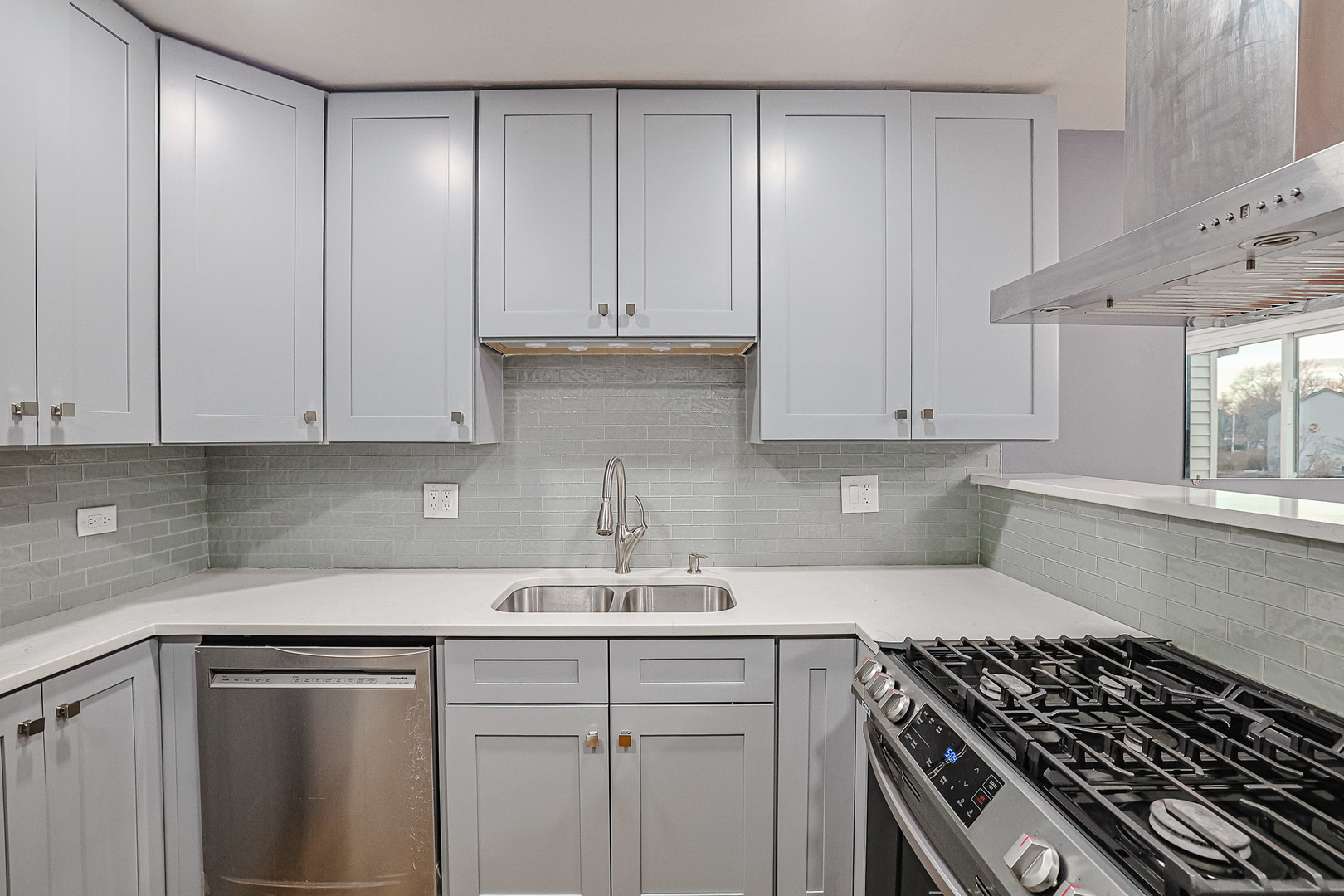 359 Juniper Tree Court Hoffman Estates, IL 60169 - Photo 19 of 32