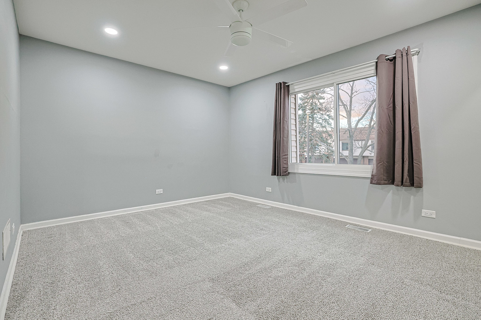 359 Juniper Tree Court Hoffman Estates, IL 60169 - Photo 23 of 32