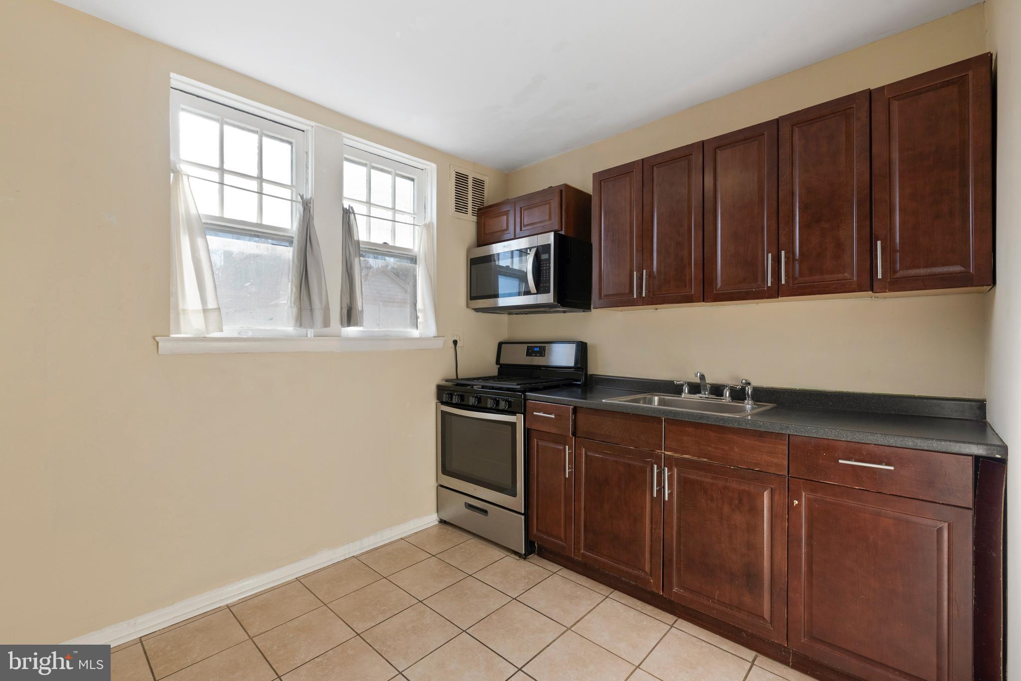 3224 Marshall Road Drexel Hill, PA 19026 - Photo 8 of 26