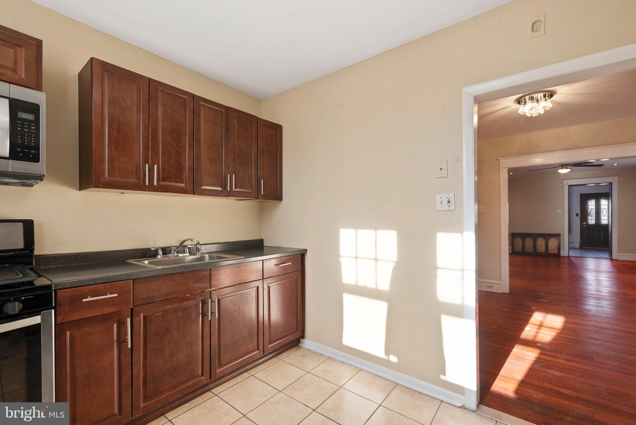 3224 Marshall Road Drexel Hill, PA 19026 - Photo 9 of 26