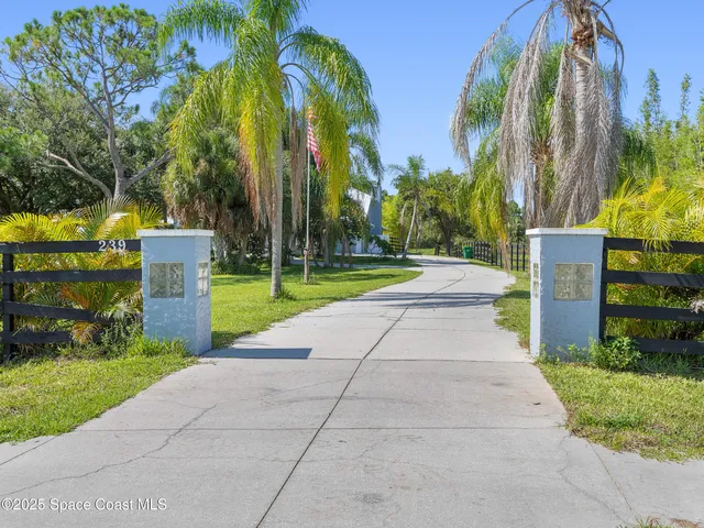 $795,000 | 239 Deer Run Road, Palm Bay, FL 32909