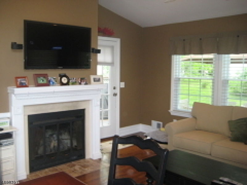 206 Reed Lane, Unit 206 Bedminster, NJ 07921 - Photo 4 of 16