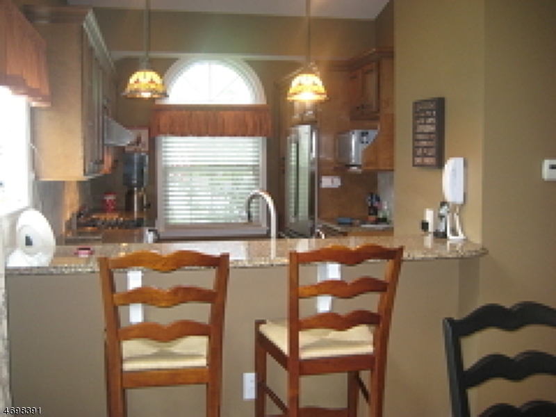 206 Reed Lane, Unit 206 Bedminster, NJ 07921 - Photo 9 of 16