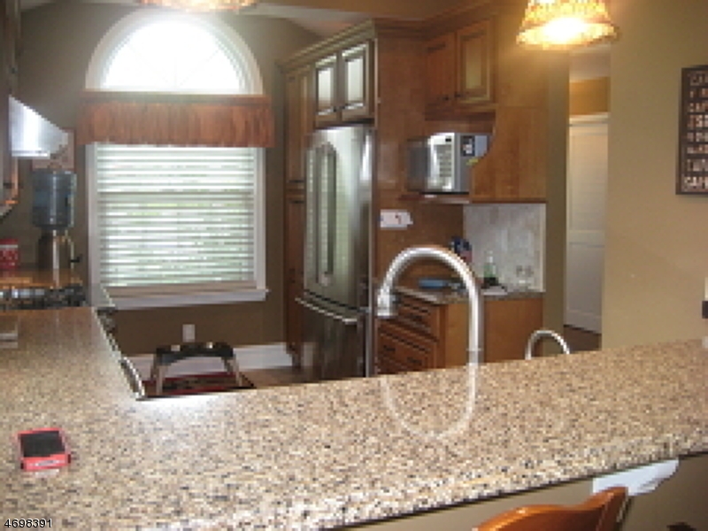 206 Reed Lane, Unit 206 Bedminster, NJ 07921 - Photo 10 of 16