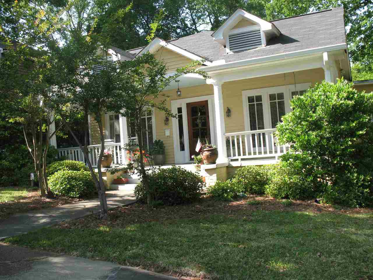 816 Fairview Street Jackson, MS 39202 - Photo 1 of 35 Photo 1