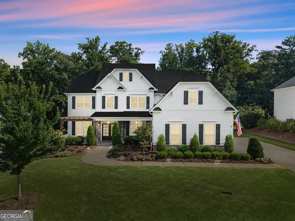 $734,900 | 6820 Canyon Cove, Cumming, GA 30028