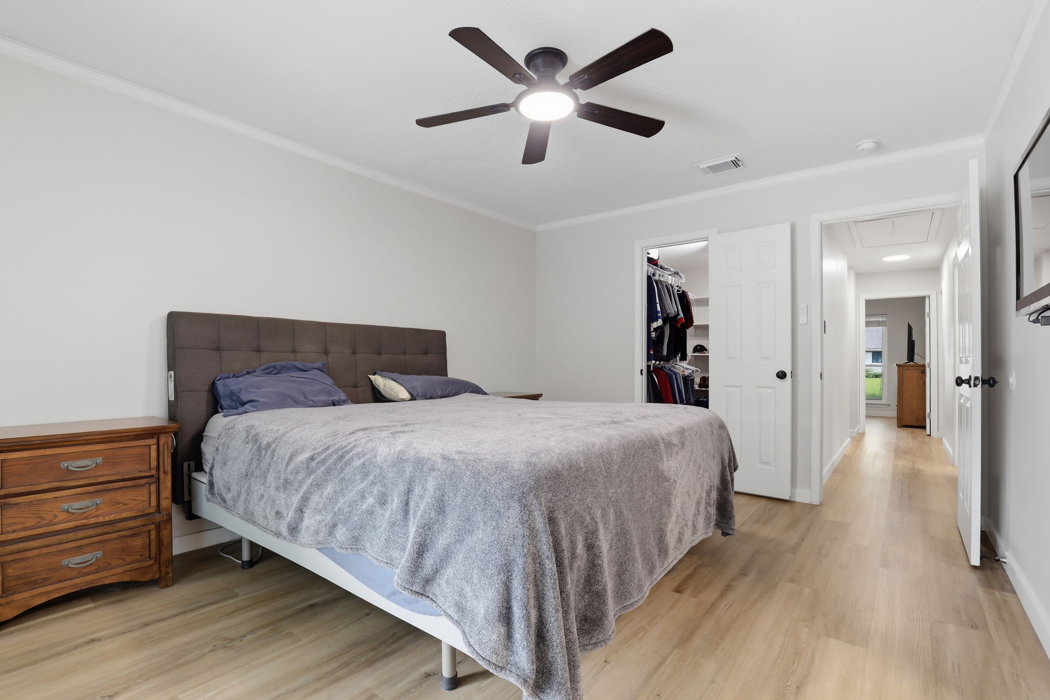 25415 Friar Lake Lane Spring, TX 77373 - Photo 13 of 29 Oversized Primary Bedroom with Comfortable Layout