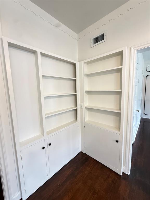 1903 Curry Ford Road Orlando, FL 32806 - Photo 11 of 24 Gallery Image 11