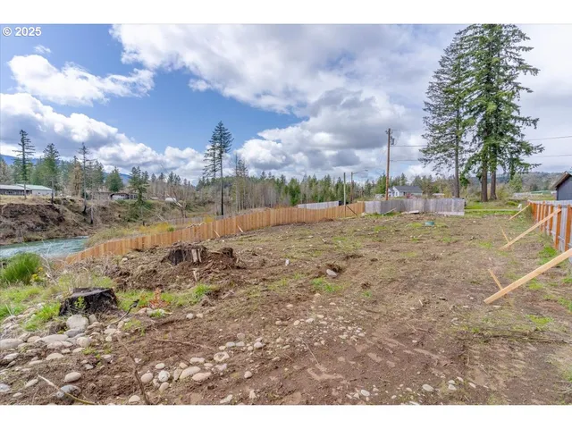 $190,000 | 241 598891) Dogwood Drive, Gates, OR 97346