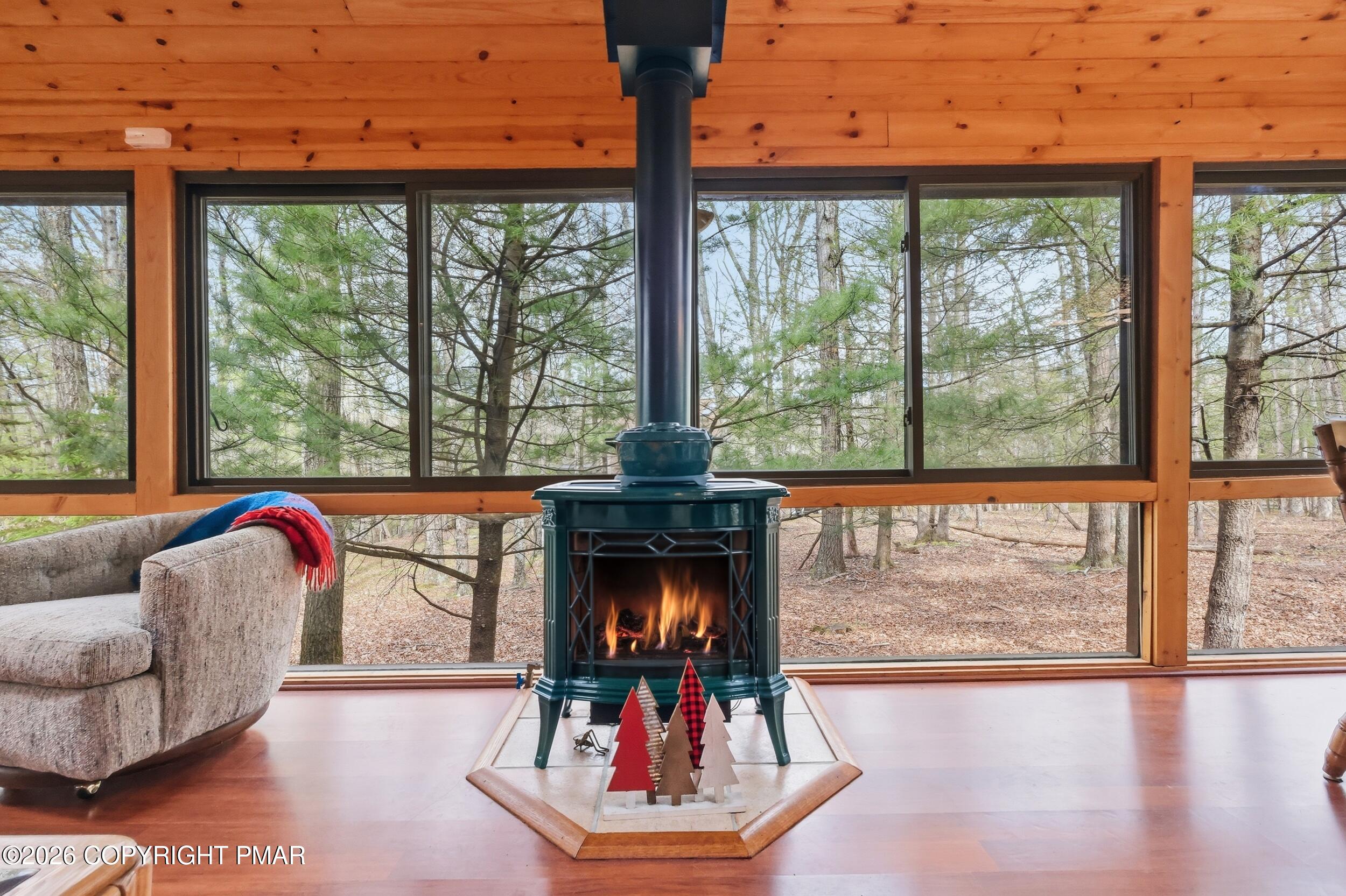 282 Blue Ridge Drive Canadensis, PA 18325 - Photo 36 of 59 Sunroom