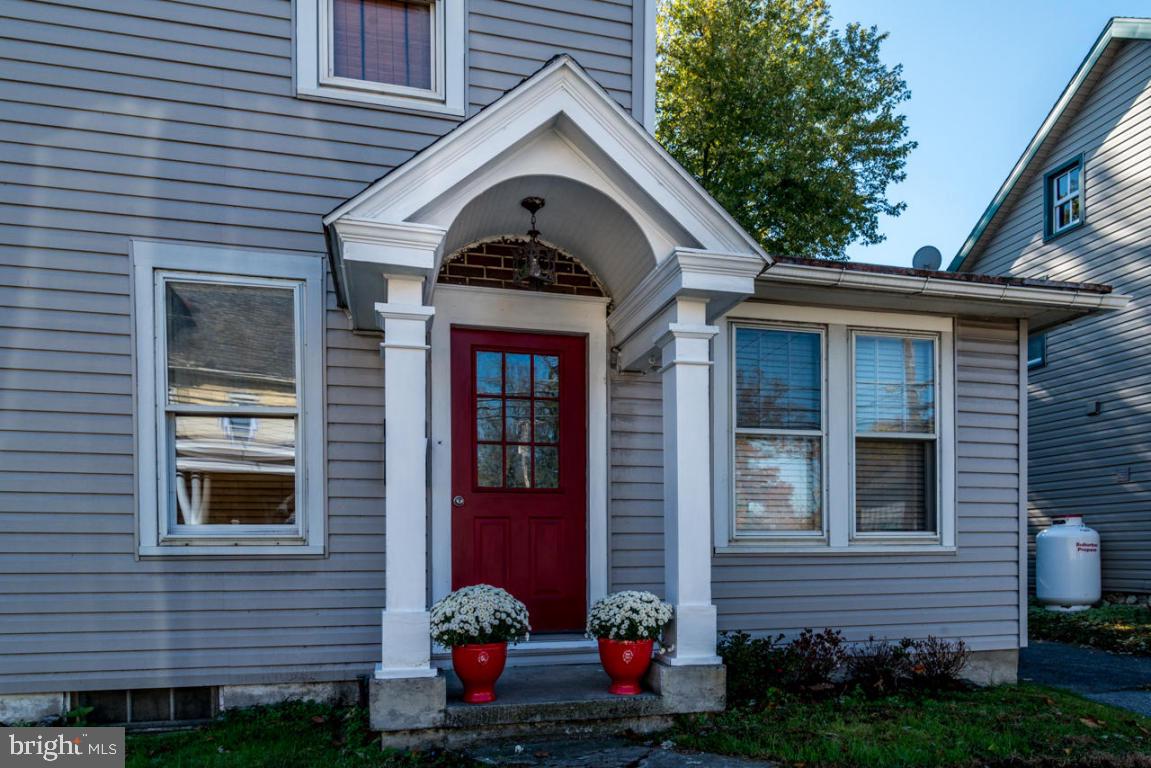 2046 Main Street Lititz, PA 17543 - Photo 2 of 27