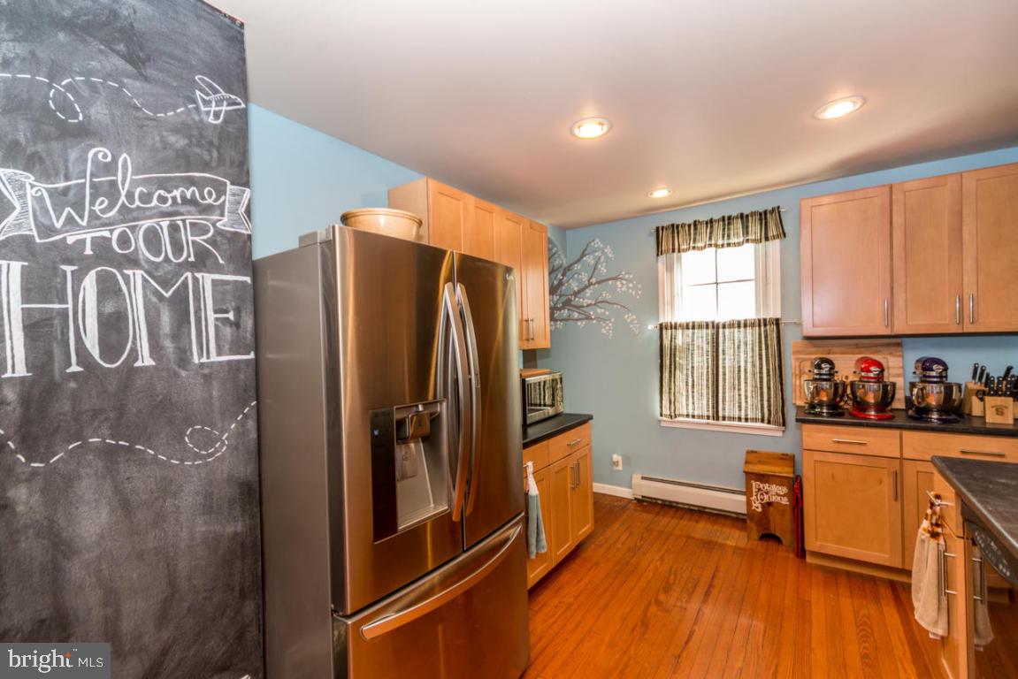 2046 Main Street Lititz, PA 17543 - Photo 10 of 27