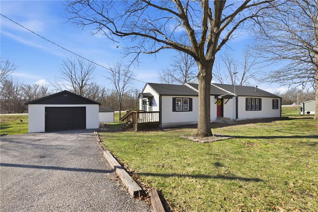 401 West Main Street Freeman, MO 64746 - Photo 2 of 29