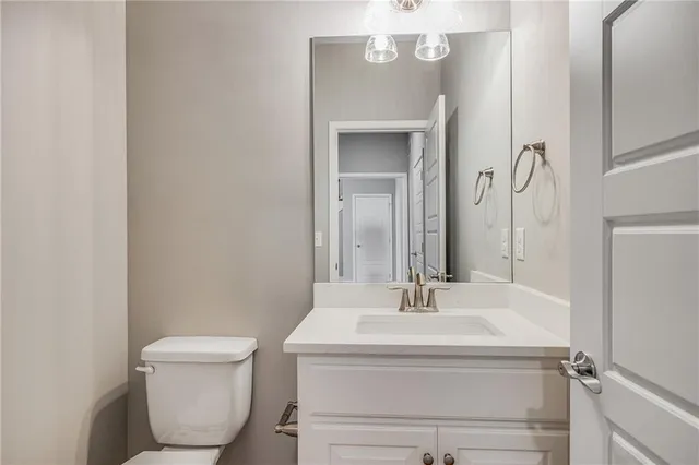 $660,780 | 7009 Northeast 103rd Court, Kansas City, MO 64156