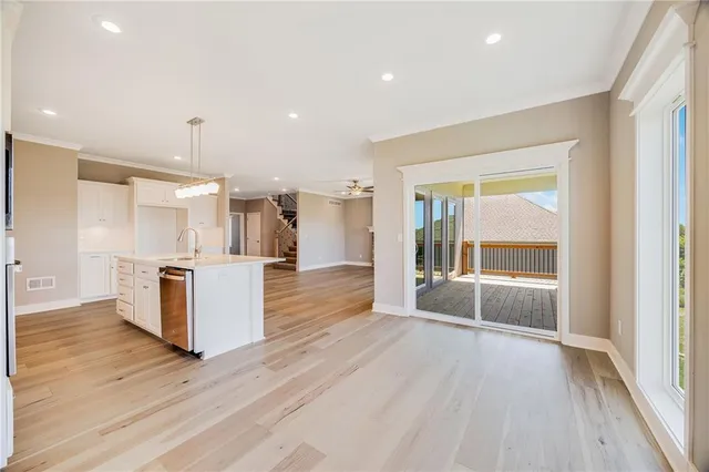 $660,780 | 7009 Northeast 103rd Court, Kansas City, MO 64156