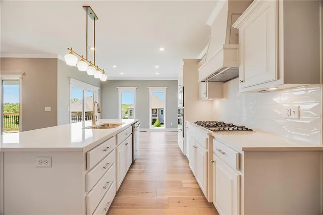 $660,780 | 7009 Northeast 103rd Court, Kansas City, MO 64156