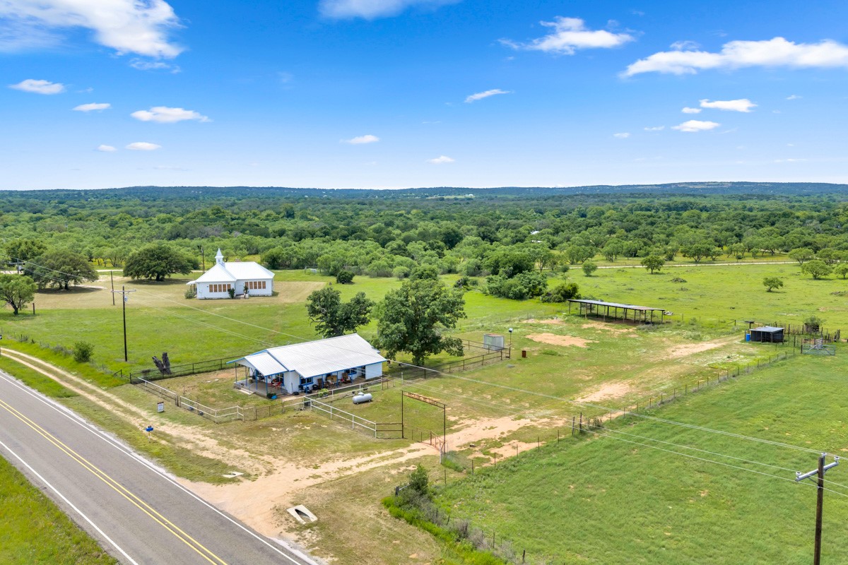 6311 Ranch Road 2241 Bluffton, TX 78607 - Photo 29 of 32