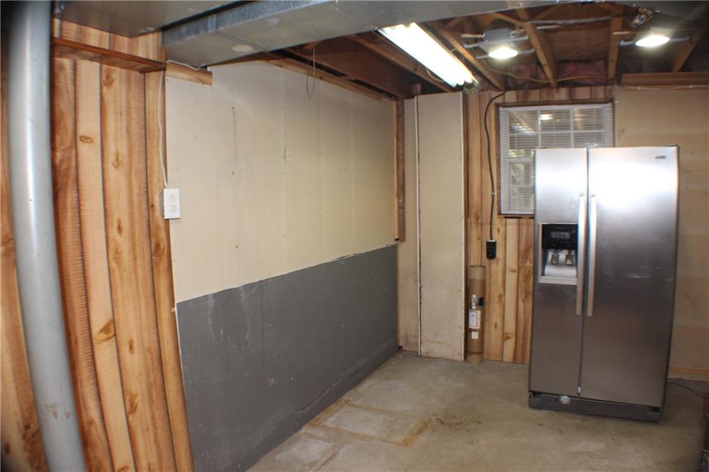 9462 Peebles Road Allison Park, PA 15101 - Photo 24 of 50 a view of elevator